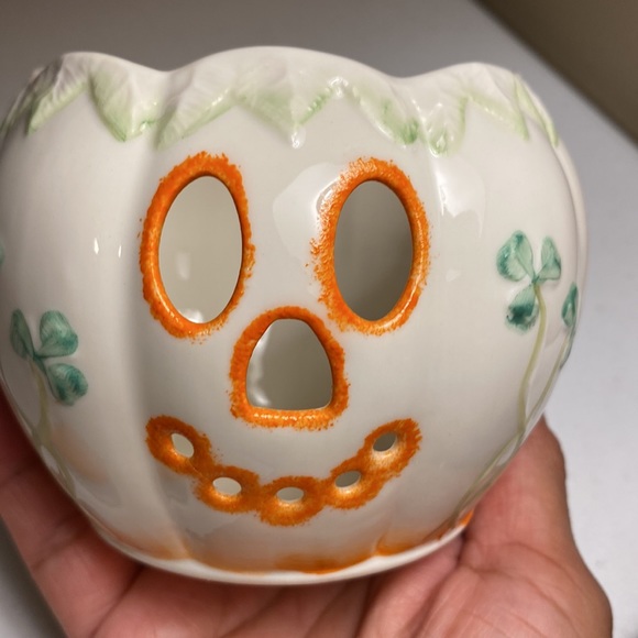 Belleek Ireland Shamrock Jack 0 Lantern Votive Candle Holder - Picture 8 of 8
